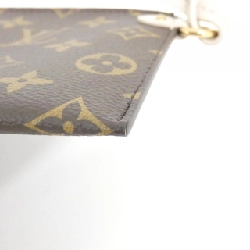 Túi xách vai Louis Vuitton Lowkey Hobo M25022 613217