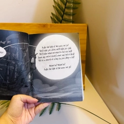 [Sách 2hand từ US] Like new 90% - The Jolly-Rogers and the Ghostly Galleon - Jonny Duddle 479689