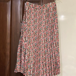 Chân vây midi xếp ly hoa nhí Nem fashion  508014