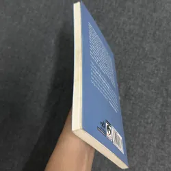 Người không quê hương: Hồi ký về nước Mỹ thời George W. Bush - Kurt Vonnegut 925886