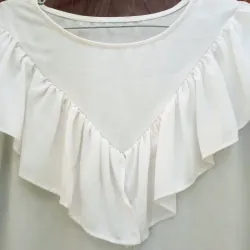 Áo kiểu bèo nhún trắng Size S-M mới 90% 572189
