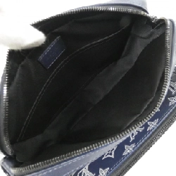 Túi xách vai Louis Vuitton Monogram Shadow Trio Messenger M24753 610317