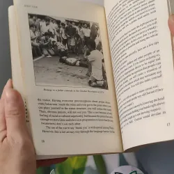 [MIỄN PHÍ BỌC SÁCH] Culture Shock! Thailand: A Guide To Customs And Etiquette - Robert & Nanthapa Cooper 1033577