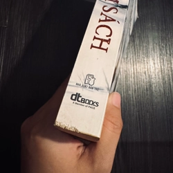Kẻ trộm sách 447723