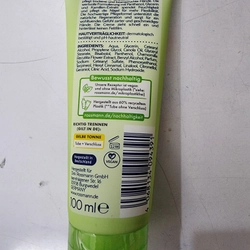 Kem dưỡng da tay Isana hương hoa cúc 100ml mới 100% 502738