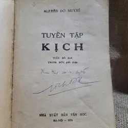 Kịch Muy-Nội Tuyển tập kịch Muy-sê (Alfred de Musset) Tuấn Đô dịch, Trọng Đức giới thiệu  602018