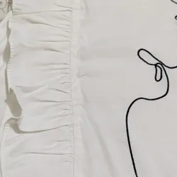 Áo trắng sát nách tay bèo thanh lịch 604473