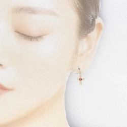 K18YG Cross Garnet Bông Tai - Hàng hiệu Chính hãng 870993