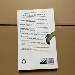 Phụ nữ thông minh không ở góc văn phòng 693000