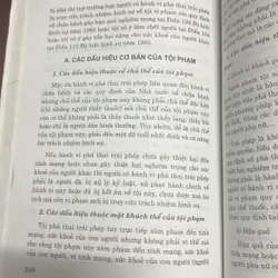 [luật] Đinh Văn Quế - Bình luận khoa học Bộ luật hình tập 9 - trật tự công cộng 166195