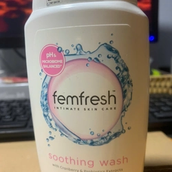 (date10/2025)Dung dịch vệ sinh phụ nữ Femfresh 250ml nắp hồng chính hãng nguyên tem 220227