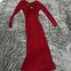 Váy mua đi tiệc 550k mới mặc 1l 2h pass lại 180k  719668