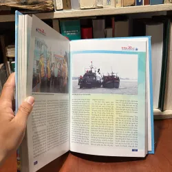[Sách Bìa Cứng, Khổ Lớn, In Màu] - II Đà Nẵng _ 20 Năm Xây Dựng Và Phát Triển - 2017 798046