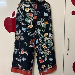 Quần ống rộng Zara 