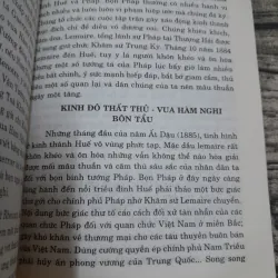NHÀ NGUYỄN Chín Chúa Mười ba Vua- Tg Phi Long . Bản in 2003 Nxb Đà Nẵng 781265