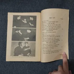 Lý Tiểu Long cuộc đời và võ công - Lạc Việt & Phạm Xuân Thảo - Năm 1991 597064