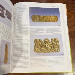 SCHATZE DER ARCHAOLOGIE VIETNAMS (BÁU VẬT KHẢO CỔ HỌC VIỆT NAM), XUẤT BẢN TẠI ĐỨC (2016) 493492