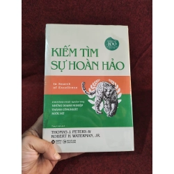 Kiếm tìm sự hoàn hảo bìa cứng mới 100% HPB.HCM