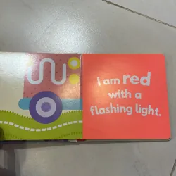 NGOẠI VĂN tiếng anh trẻ em: GUESS WHAT ? VEHICLE - Fold out book ! Little beginners  1027576