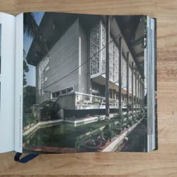 Kiến trúc hiện đại miền nam Việt Nam (BÌA CỨNG) 700547