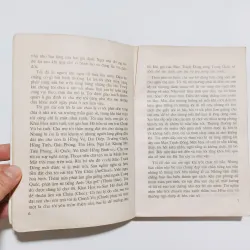 Hoa Đỗ Quyên Đỏ - Anchee Min
Giải thưởng Văn Học Carl Sandburg 785128