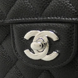 Túi xách chéo Chanel 1113 612136