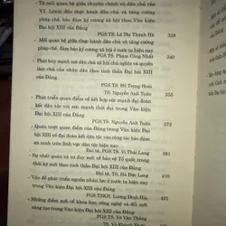 Những vấn đề lý luận và thực tiễn mới trong văn kiện đại hội XIll của Đảng  730994