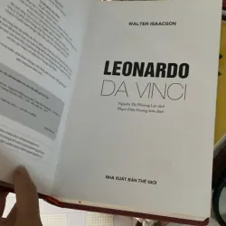 Leonardo Da Vinci - Walter Isaacson, mới 80% (mất bìa áo) (KimT) 62176