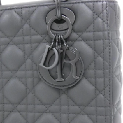 Túi Christian Dior Lady Dior Medium M0565SLOI - Hàng hiệu Authentic 765572
