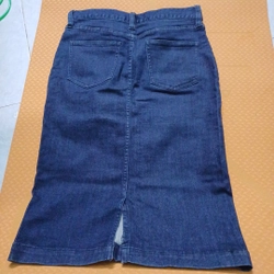 Chân váy jean thời trang size M , xanh đậm, jean co giãn đã sử dụng: eo 70_74cm 360570