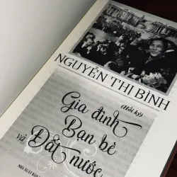 Gia đình, bạn bè và đất nước - Hồi ký Nguyễn Thị Bình 749252