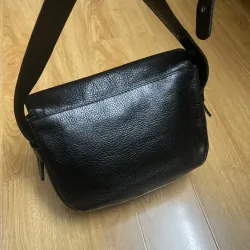 Túi nữ 23*18*8 da thật đeo vai 2hand 973318