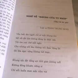 Khung cửa tư pháp - Phan Trung Hoài  1027785