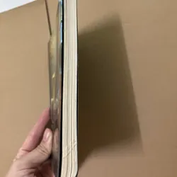 Lâu đài không màu  562928