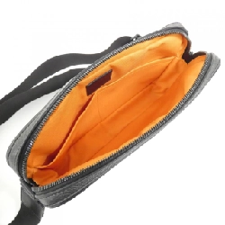 Túi đeo chéo Louis Vuitton Alpha M52767 613644