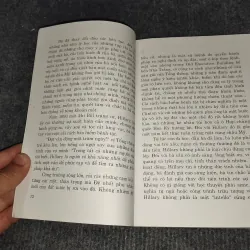 CUỘC ĐỜI HAI MẶT CỦA HILLARY CLINTON 991143