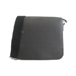 Túi xách vai Louis Vuitton Taiga Andre M32482