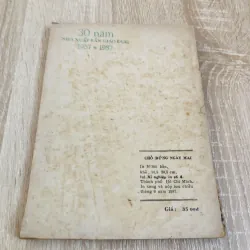 CHỖ ĐỨNG NGÀY MAI  929078