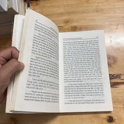 II Sách Về Trung Quốc: Toàn Cảnh Cung Đình Trung Hoa - Nguyễn Tôn Nhan - 1998 691312