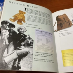 PICTURE BOOK Britain at war evacuation 536349