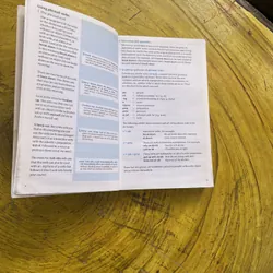 OXFORD PHRASAL VERBS DICTIONARY FOR LEARNERS OF ENGLISH  602671