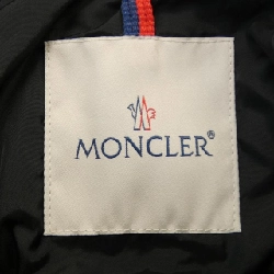 Áo khoác lông vũ MONCLER 637817