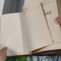 [MIỄN PHÍ BỌC SÁCH] [XƯA] Petit Larousse Illustré 1975 (1975) 990436