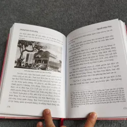 NHỮNG BƯỚC ĐI TOẢ SÁNG 694811