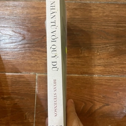 Nhân từ với quỷ dữ - Bryan Stevenson (9) 455209