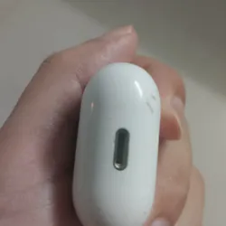 Airpod 2 - 900k . Airpod 3 - 1.650k 713778