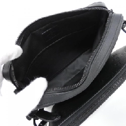 Túi đeo chéo Louis Vuitton Monogram Shadow Trio M46602 610422