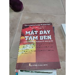 Mặt dày tâm đen.