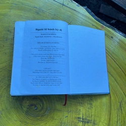 NGƯỜI LỮ HÀNH KỲ DỊ- HAROLD ROBBINS 547156