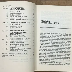 Feeling Good: The New Mood Therapy - David D. Burns 734856